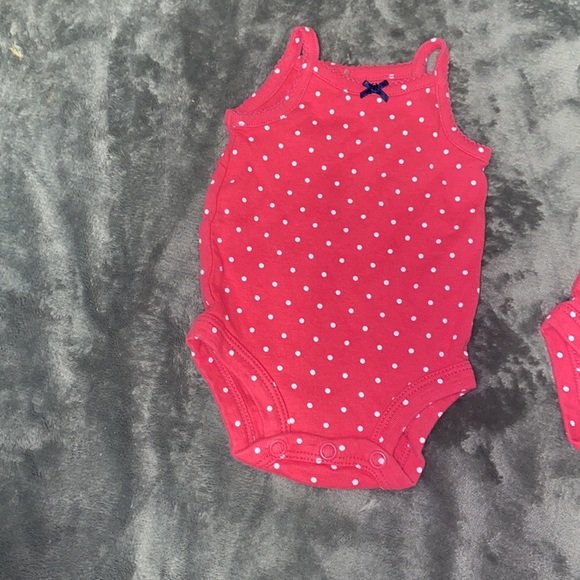 Carter’s Newborn Girls Bodysuit 2 Pack - Picture 2 of 3